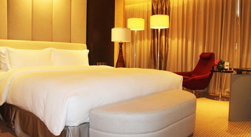 Hilton Shanghai City Center -Steps From Iconic Landmarks Wukang Mansion And Jing'An Temple Zewnętrze zdjęcie