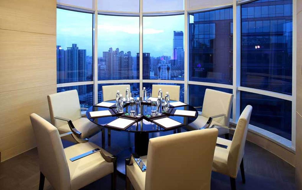 Hilton Shanghai City Center -Steps From Iconic Landmarks Wukang Mansion And Jing'An Temple Zewnętrze zdjęcie